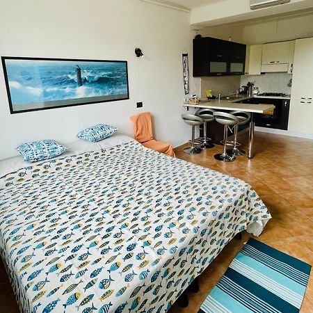 Piccola Navetta Apartment Diano San Pietro Bagian luar foto